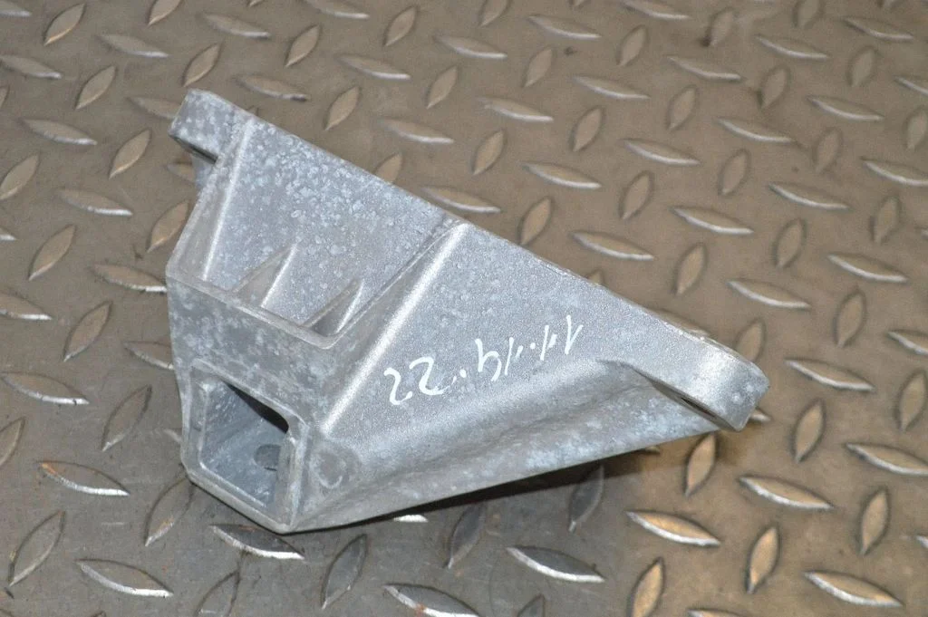Wspornik silnika – BMW Seria 6 F12 F13 (2010-2018)