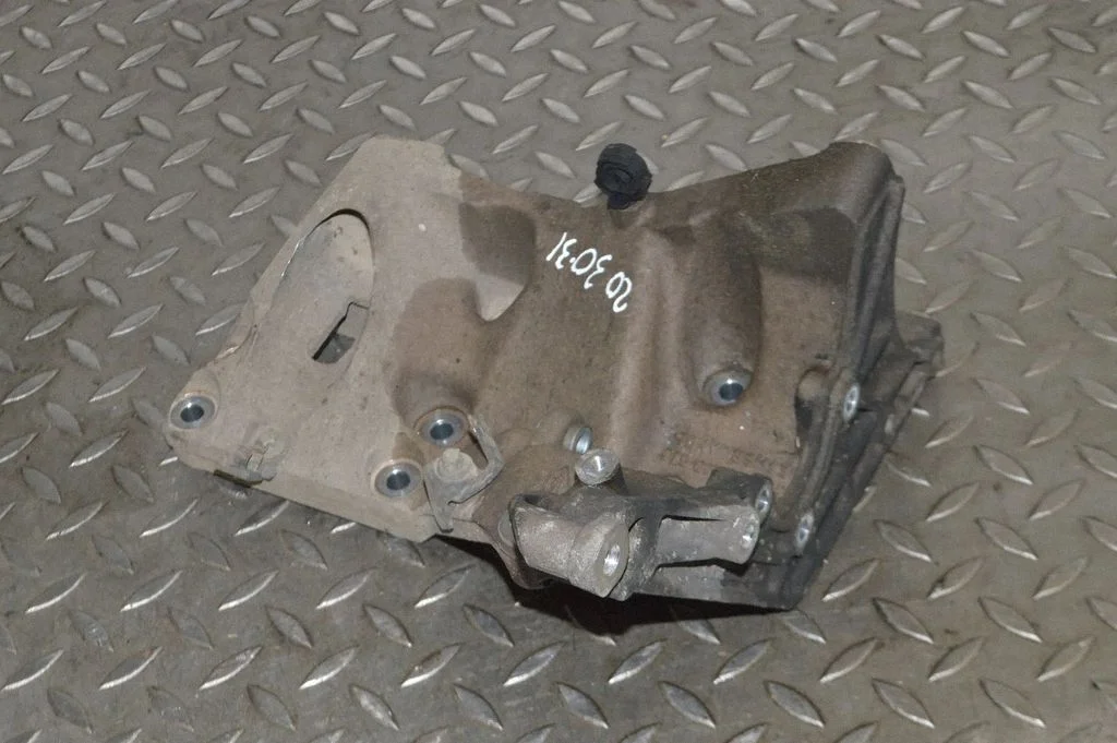 Wspornik silnika – Porsche Cayenne (9PA) (2002-2010)