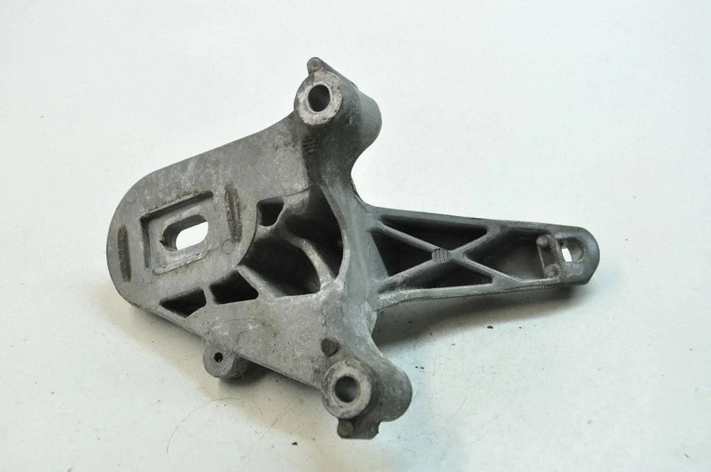 Mootori kinnituskronstein – Mini One - Cooper Coupe R56 (2005-2014)