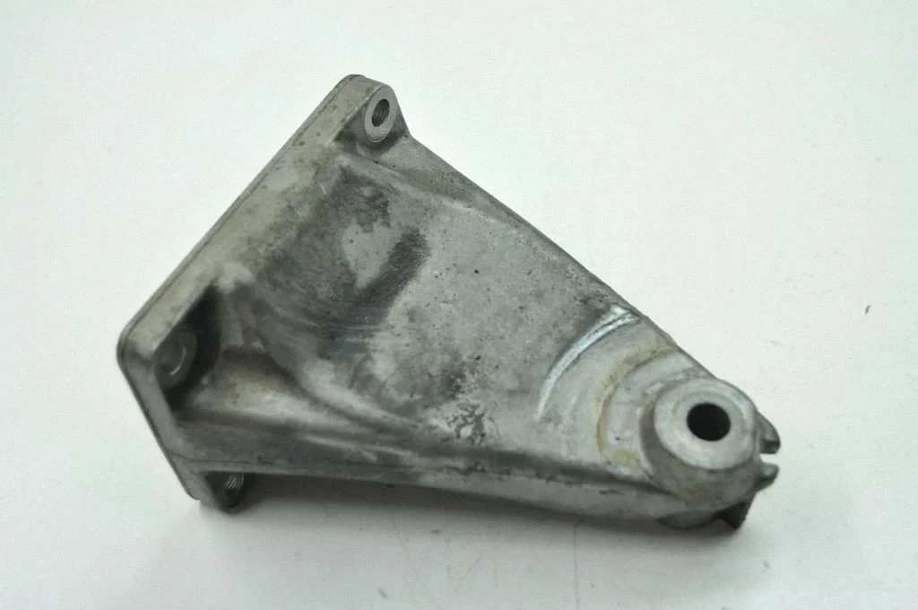 Mootori kinnituskronstein – Mercedes-Benz SL-klass R230 (2001-2012)