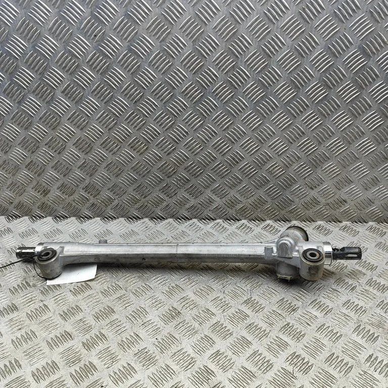Steering rack SU00310781