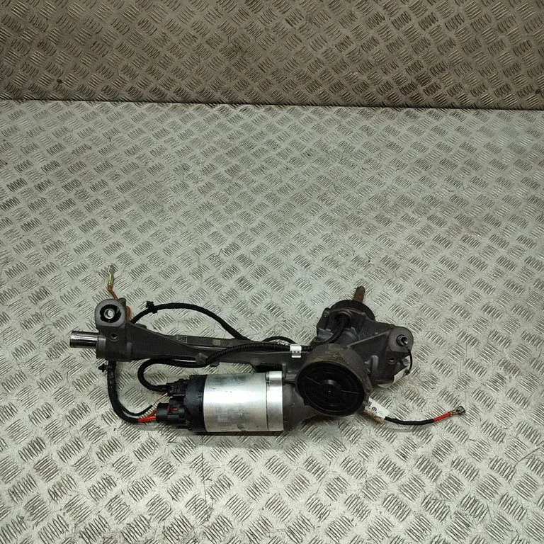 Stūres reduktors (stūres pastiprinātājs) 1EF423054E