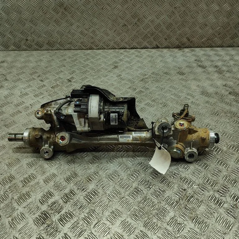 Stūres reduktors (stūres pastiprinātājs) Q003TG0775