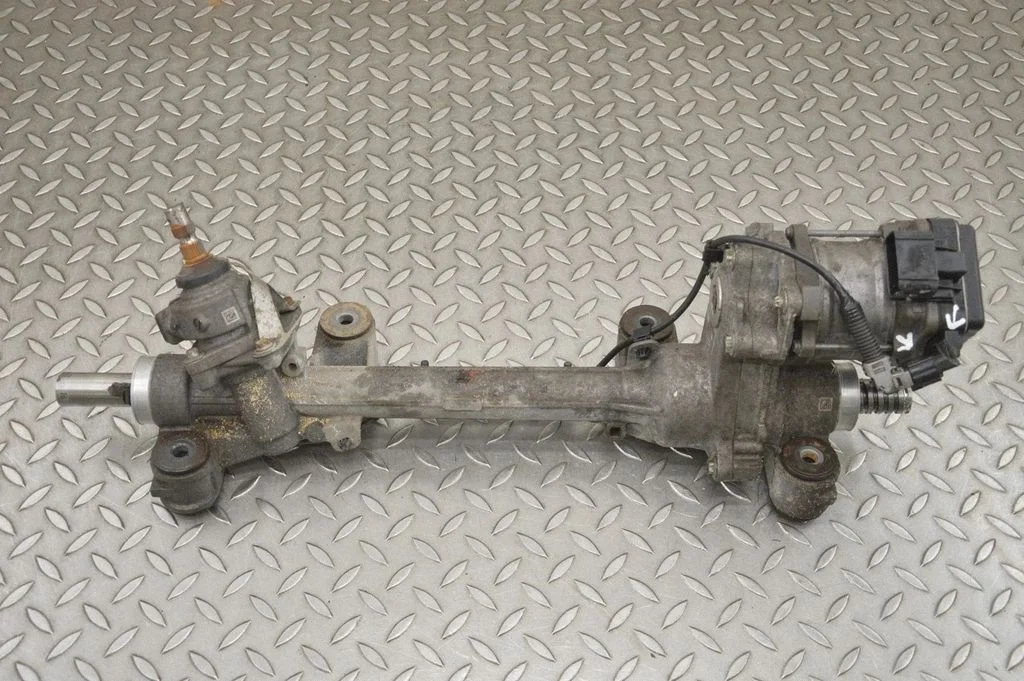 Roolilatt 8965033A50 – Lexus ES VII XZ10 (2018-2021)