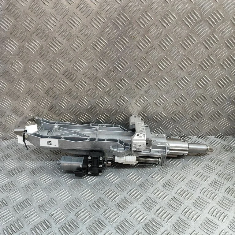 Stūres reduktora mehāniskā daļa – BMW Series 8 M8 F91 F92 G14 G15 (2019-)