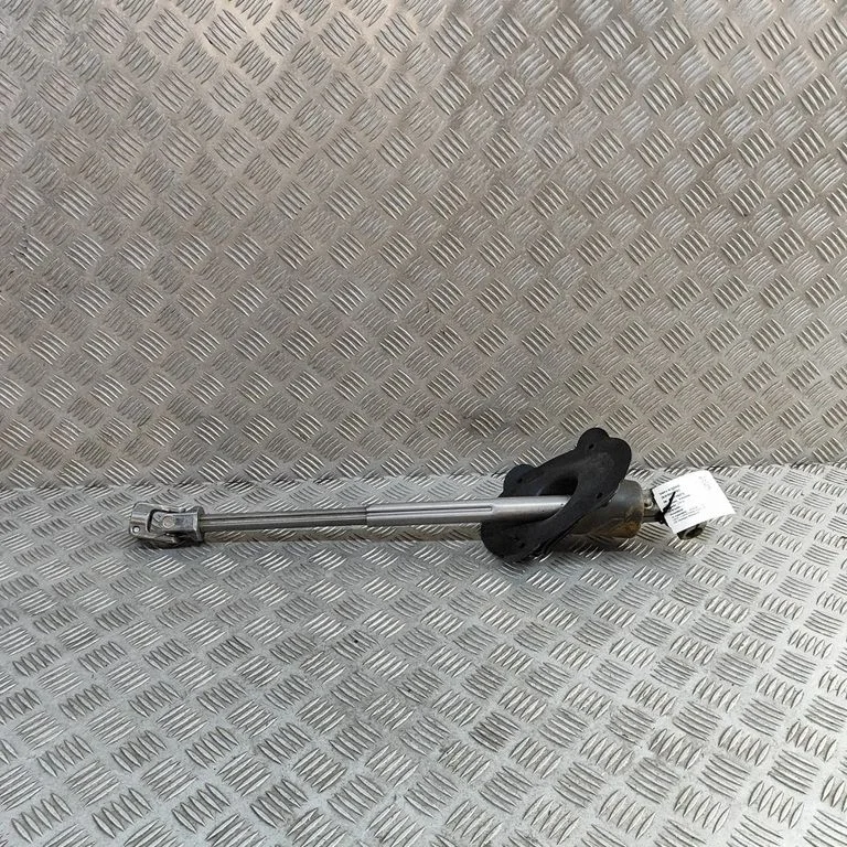 Steering column universal joint J9D33C662CB