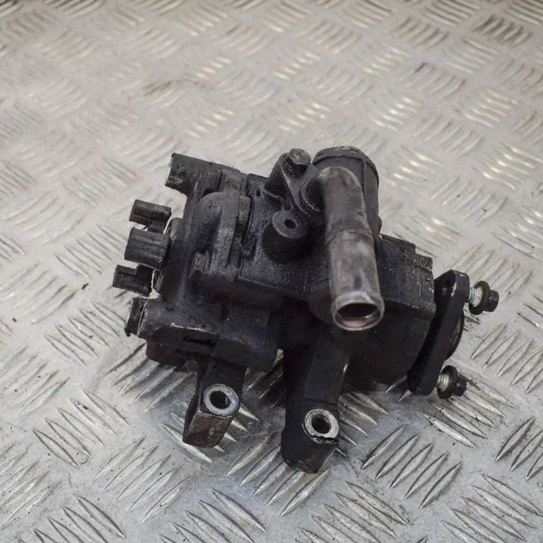 Pompa wspomagania 6C113A674AA