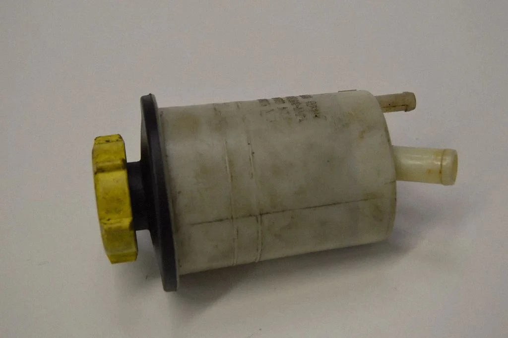 Power steering fluid tank/reservoir – Land Rover Range Rover Sport L320 (2005-2013)