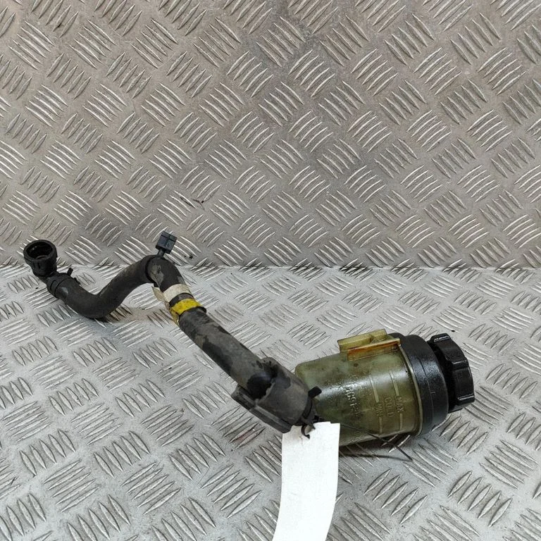 Roolivõimendi vedelikupaak 6G913691ED