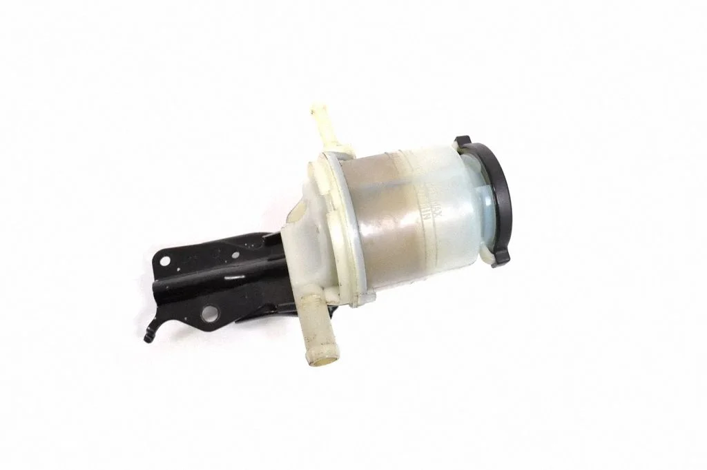 Power steering fluid tank/reservoir