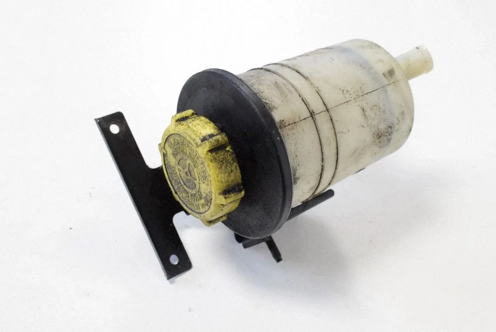 Power steering fluid tank/reservoir – Jaguar XF X250 (2007-2015)