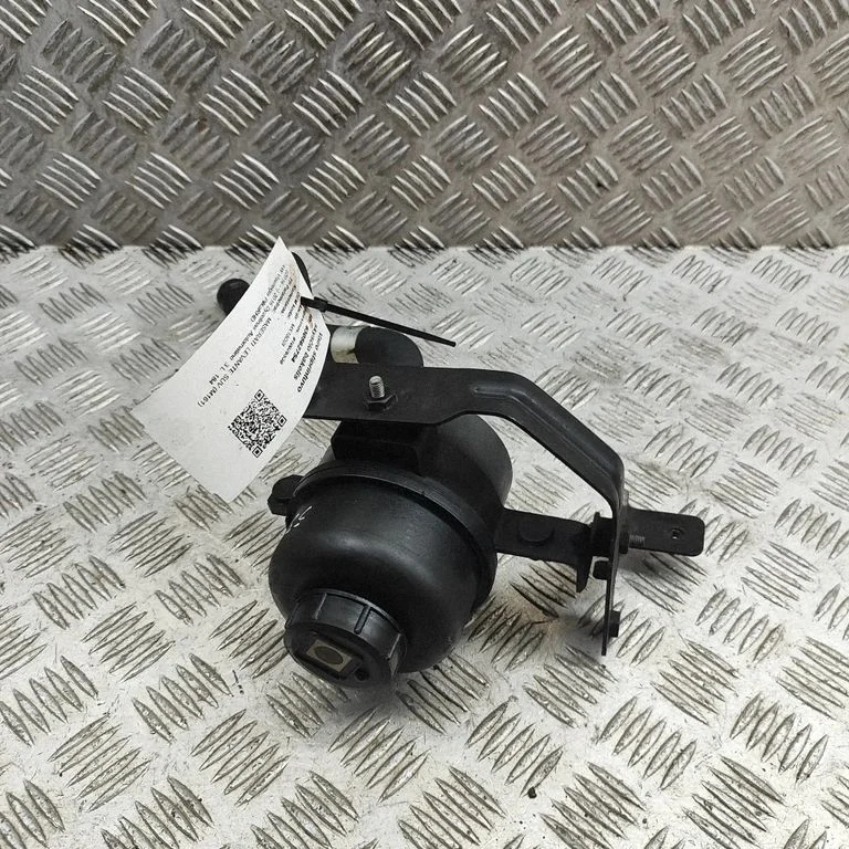 Roolivõimendi vedelikupaak 670039860