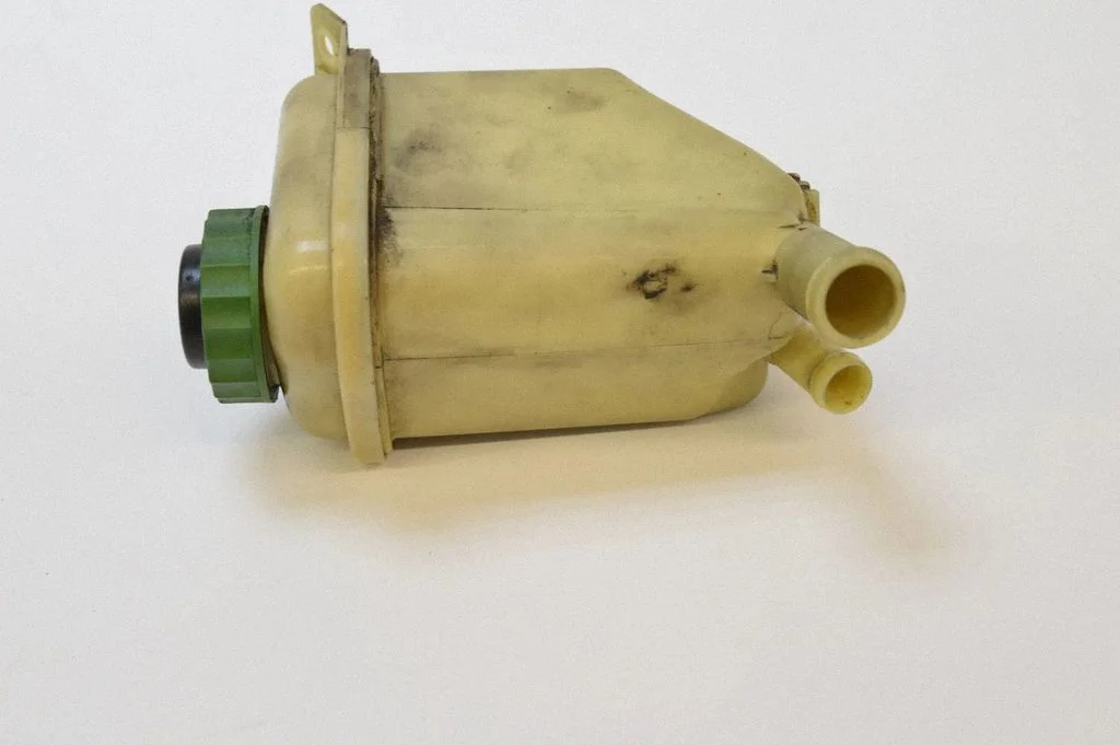 Power steering fluid tank/reservoir – Volkswagen Touareg I (2002-2010)