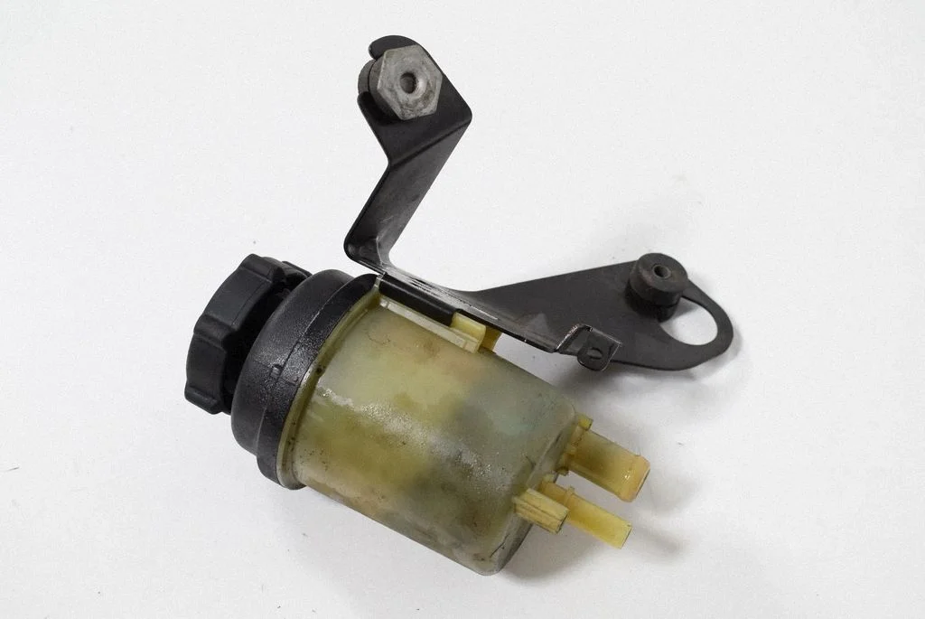 Power steering fluid tank/reservoir – Jaguar XF X250 (2007-2015)