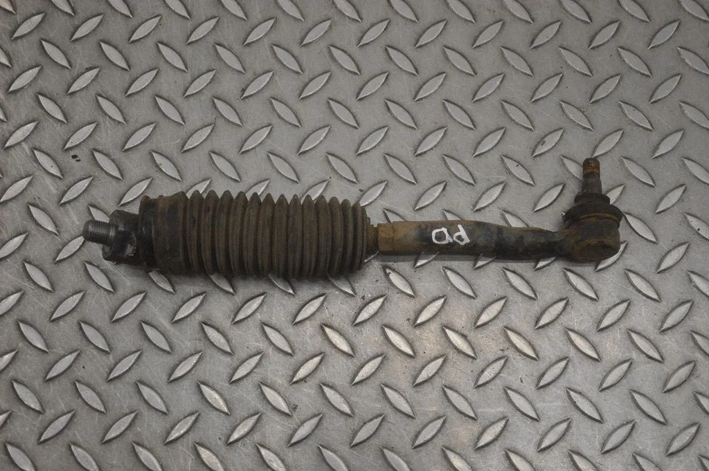 Steering tie rod – right