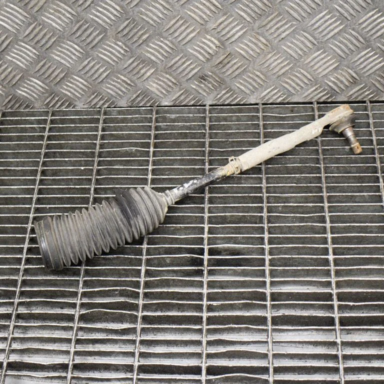 Steering tie rod – right