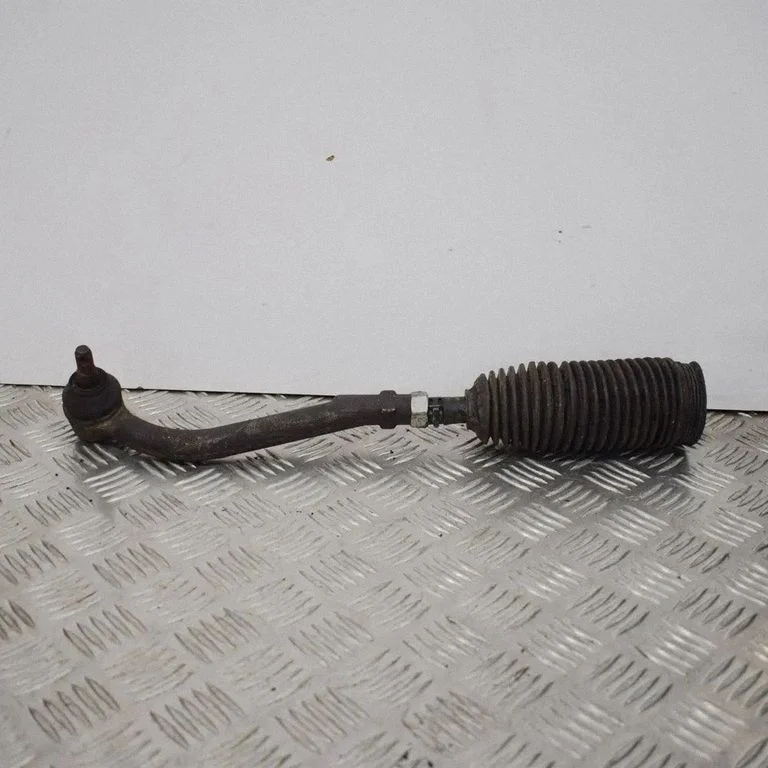 Steering tie rod – Hyundai Santa Fe (2006-2012)