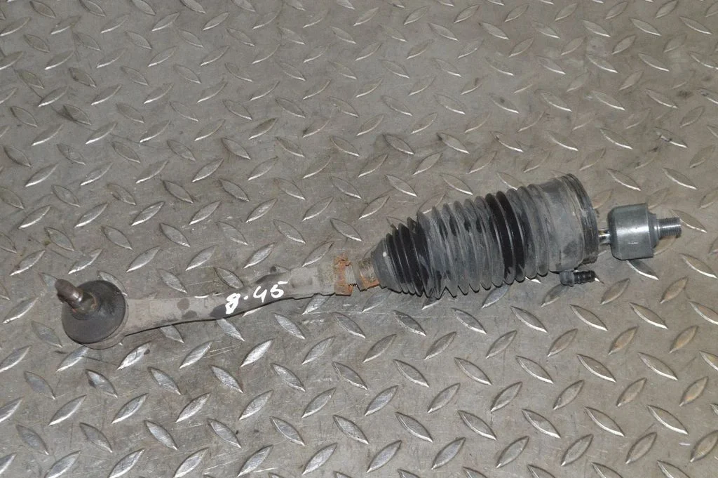 Steering tie rod – right