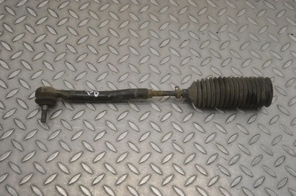 Steering tie rod – right
