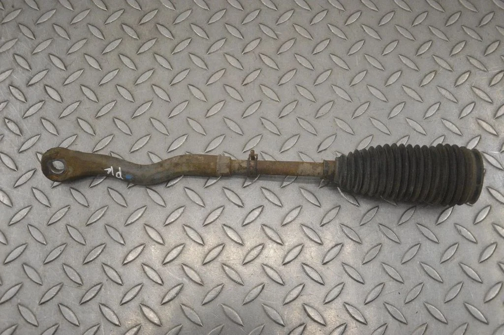 Steering tie rod – left