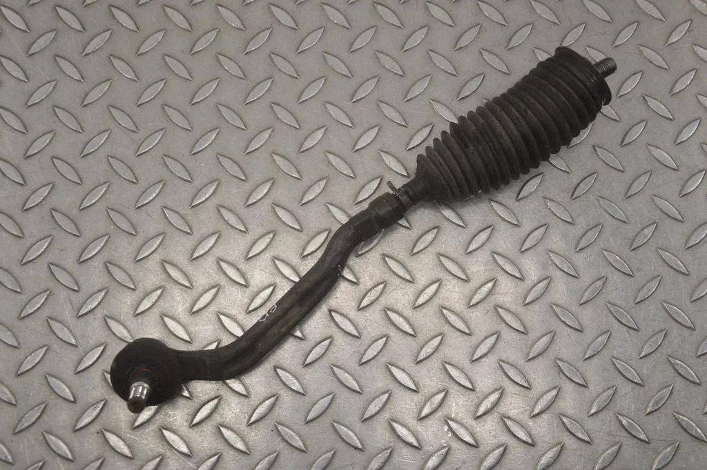 Steering tie rod – right