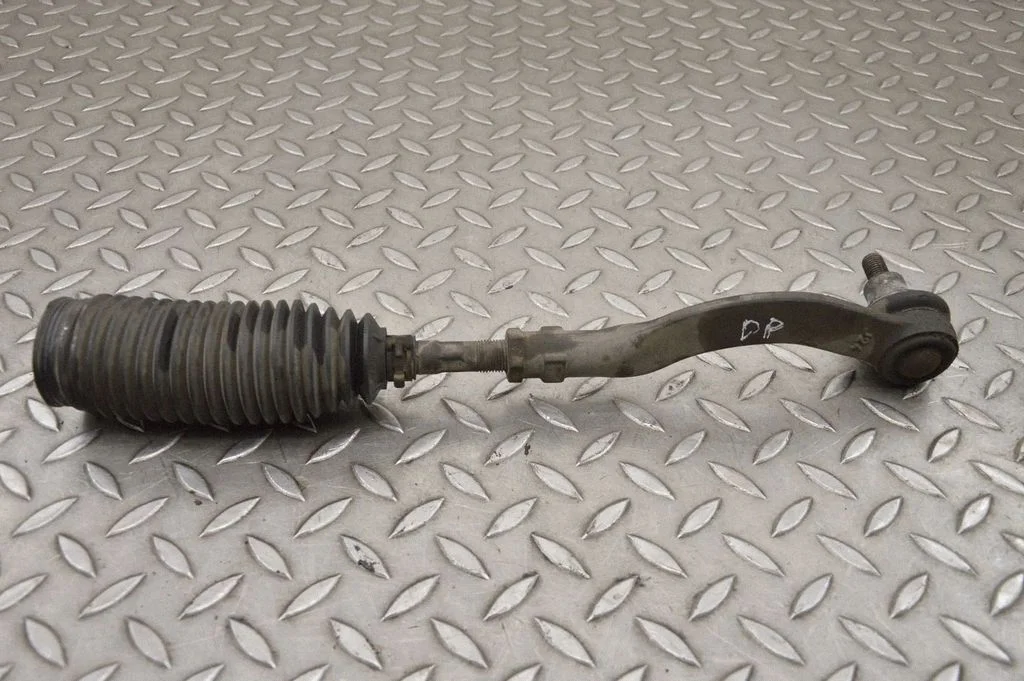 Steering tie rod – right