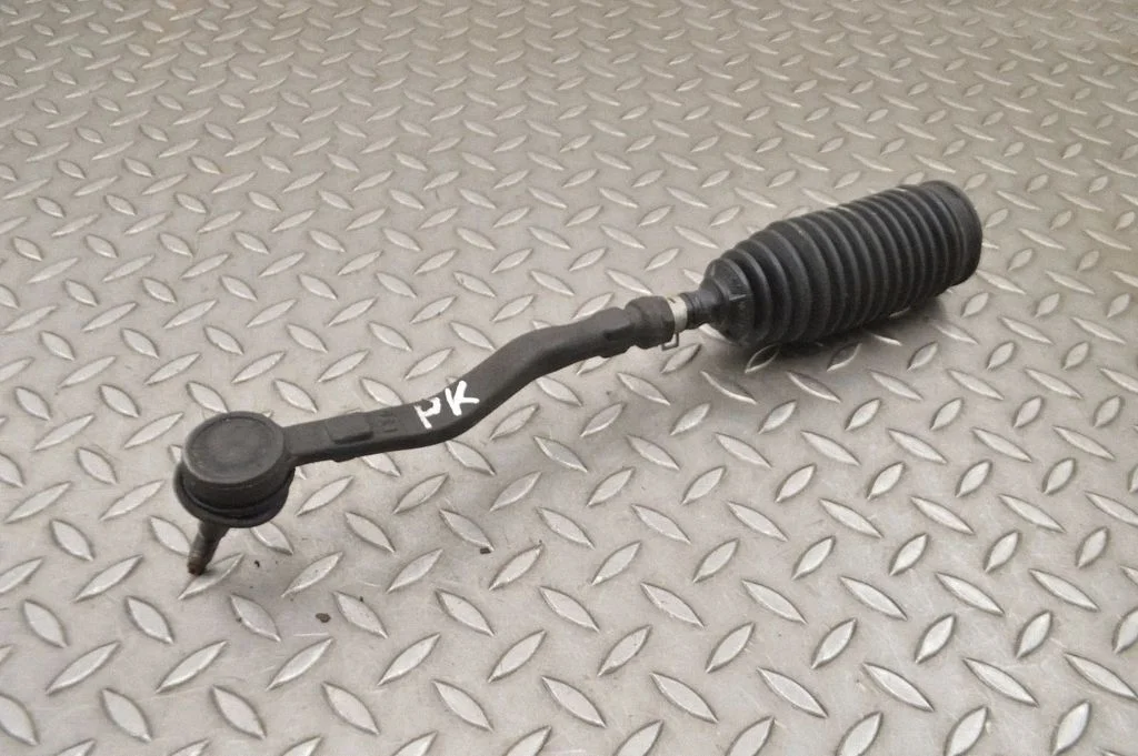 Steering tie rod – left