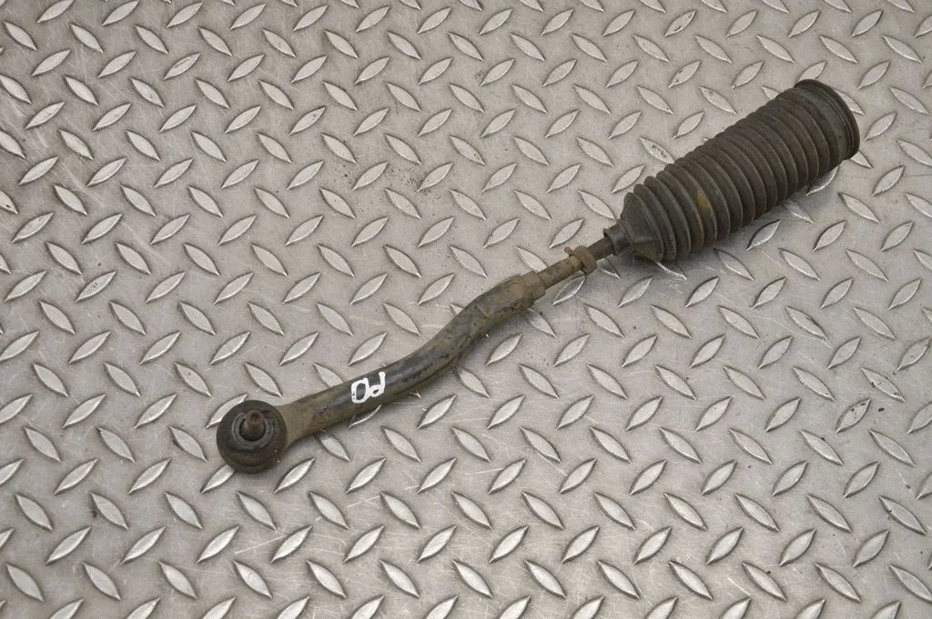 Steering tie rod – right