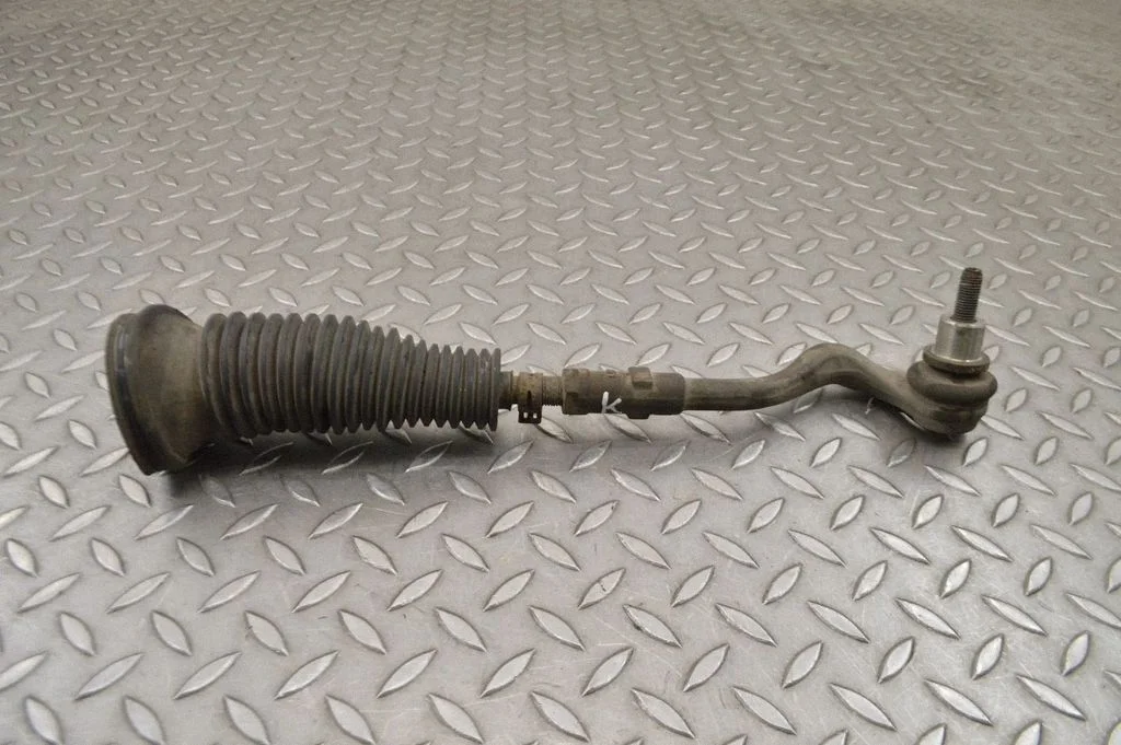 Drążek kierowniczy – lewa