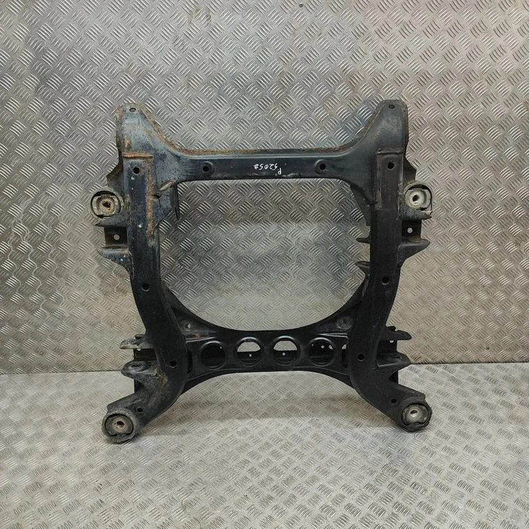 Priekšējais palīgrāmis 7L0499030T