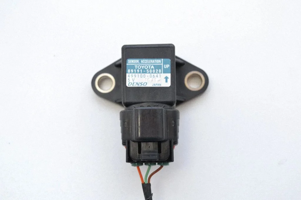 Acceleration sensor – Lexus GS 300 350 430 450H (2005-2012)
