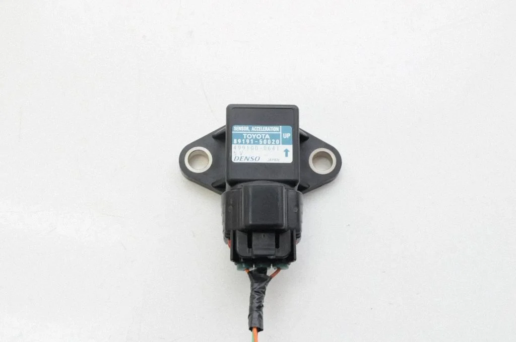 Acceleration sensor – Lexus GS 300 350 430 450H (2005-2012)