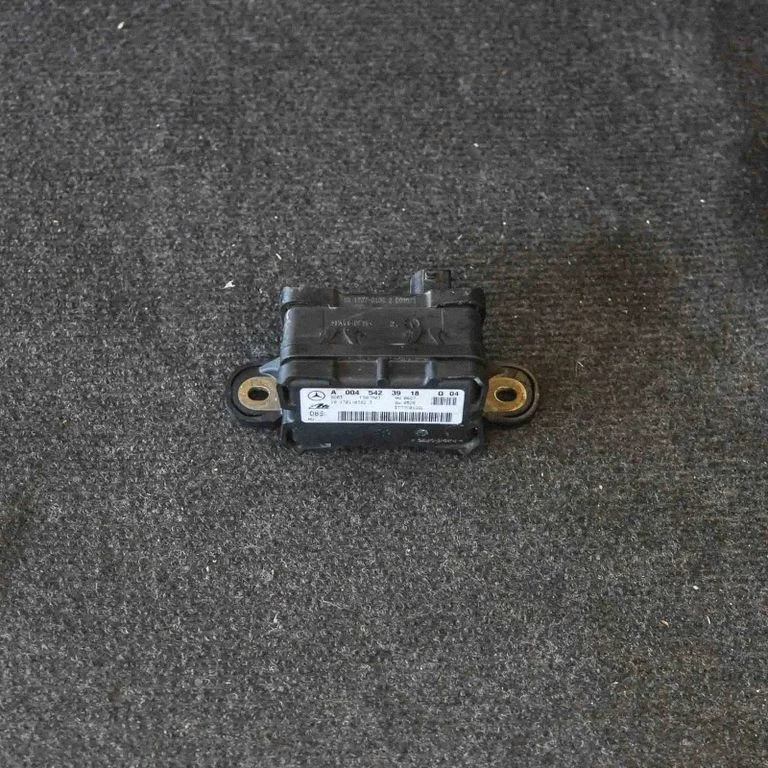 Kiirendusandur – Mercedes-Benz S-klass W221 (2005-2013)