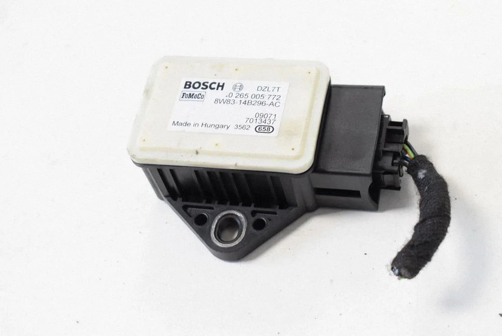 Acceleration sensor 8W8314B296AC