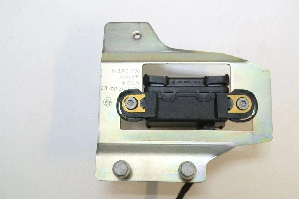 Kiirendusandur – BMW 3-seeria E90 E91 (2005-2012)