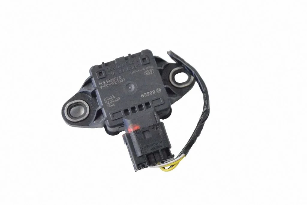 Acceleration sensor – Tesla Model S (2012-)