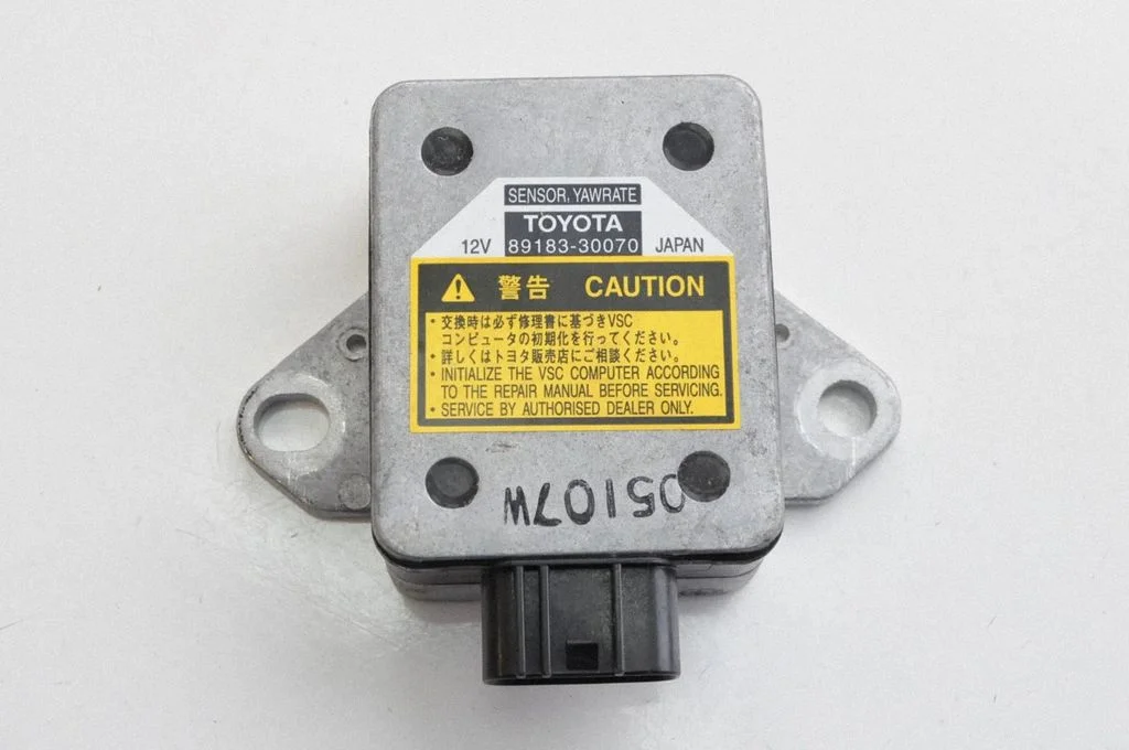 Acceleration sensor – Lexus GS 300 350 430 450H (2005-2012)