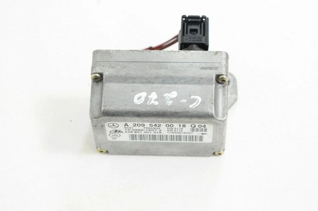 Acceleration sensor – Mercedes-Benz C-Class W203 (2000-2007)