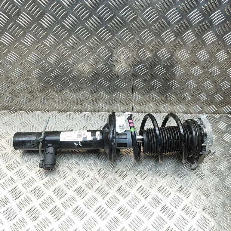Priekšējais amortizators 11A400035