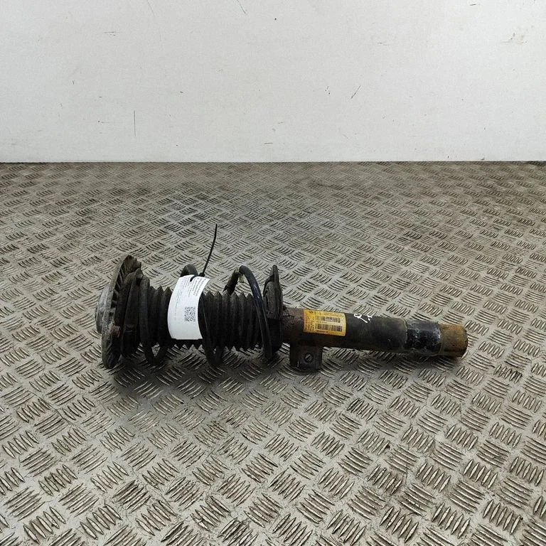 Front shock absorber/damper – BMW 1 Series F20 F21 (2011-2019)