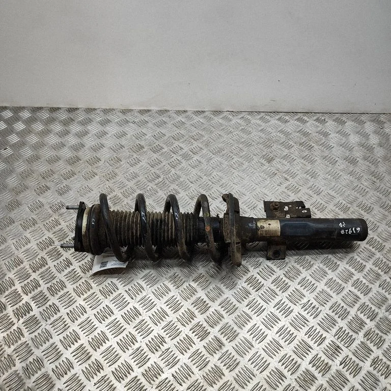 Amortyzator przedni KK3118045DC