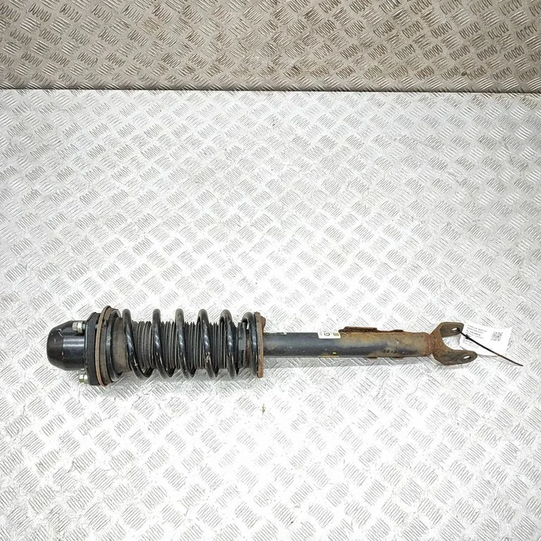 Amortyzator przedni 4851030D80