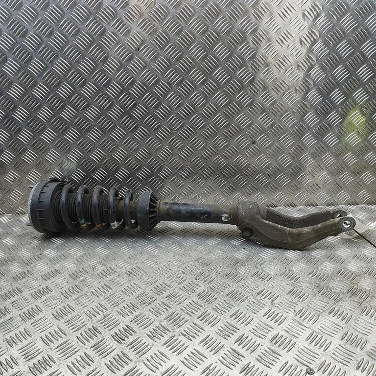Priekšējais amortizators HK8318B037ME