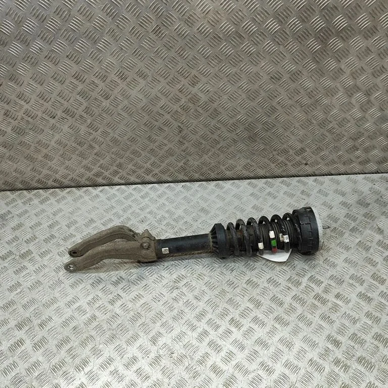 Front shock absorber/damper J9D318B037AD