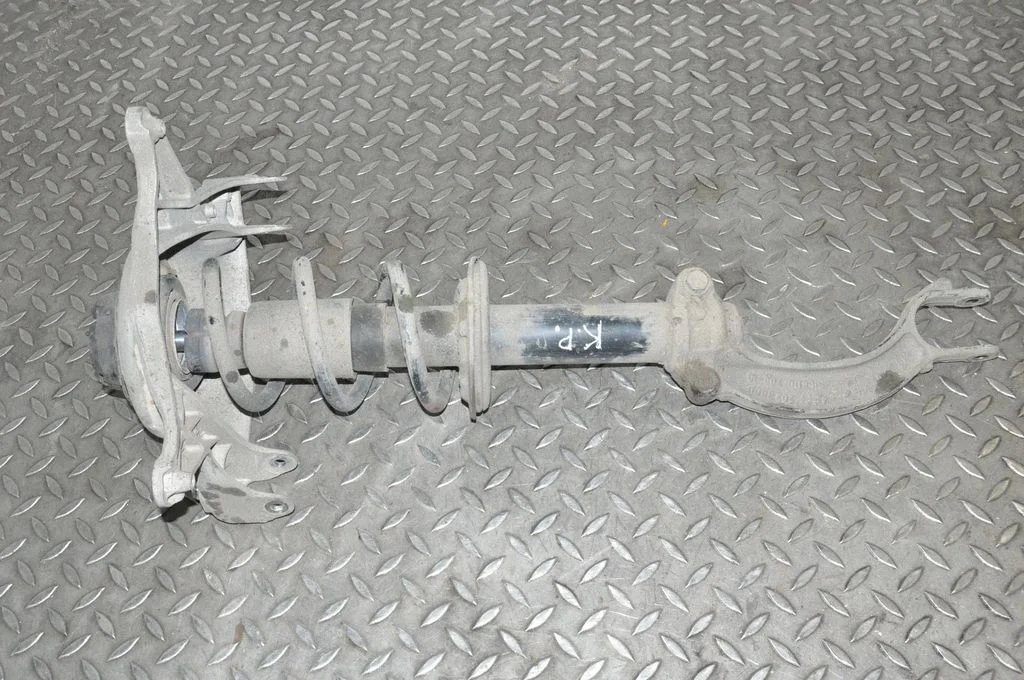 Amortyzator przedni 8T0413031AP