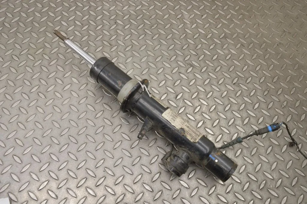 Amortyzator przedni – BMW X6 F16 (2014-2017)