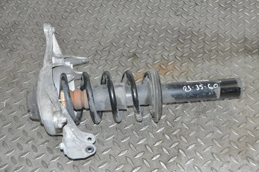 Front shock absorber/damper – Audi Q5 SQ5 8R (2008-2017)