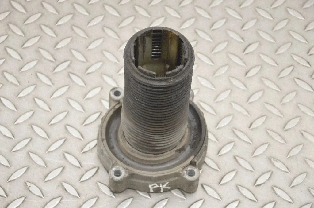 Front upper strut mount – front left