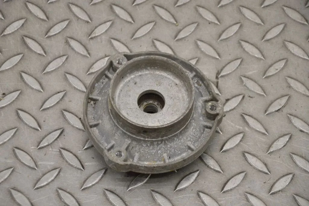 Front upper strut mount – Mercedes-Benz GLS-Class X166 (2015-2019)
