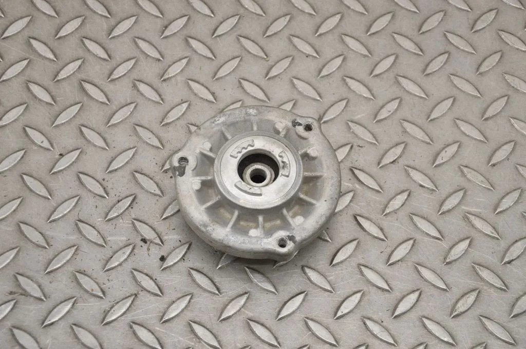 Front upper strut mount – BMW 5 Series G30 G31 G38 (2016-)